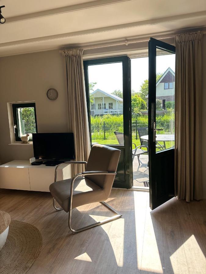 Vakantiehuis Lieke Lauwersmeer Met Sauna Anjum Bagian luar foto